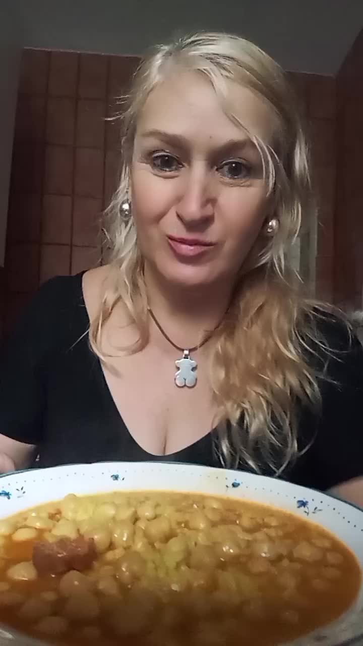 @vicentaAviles