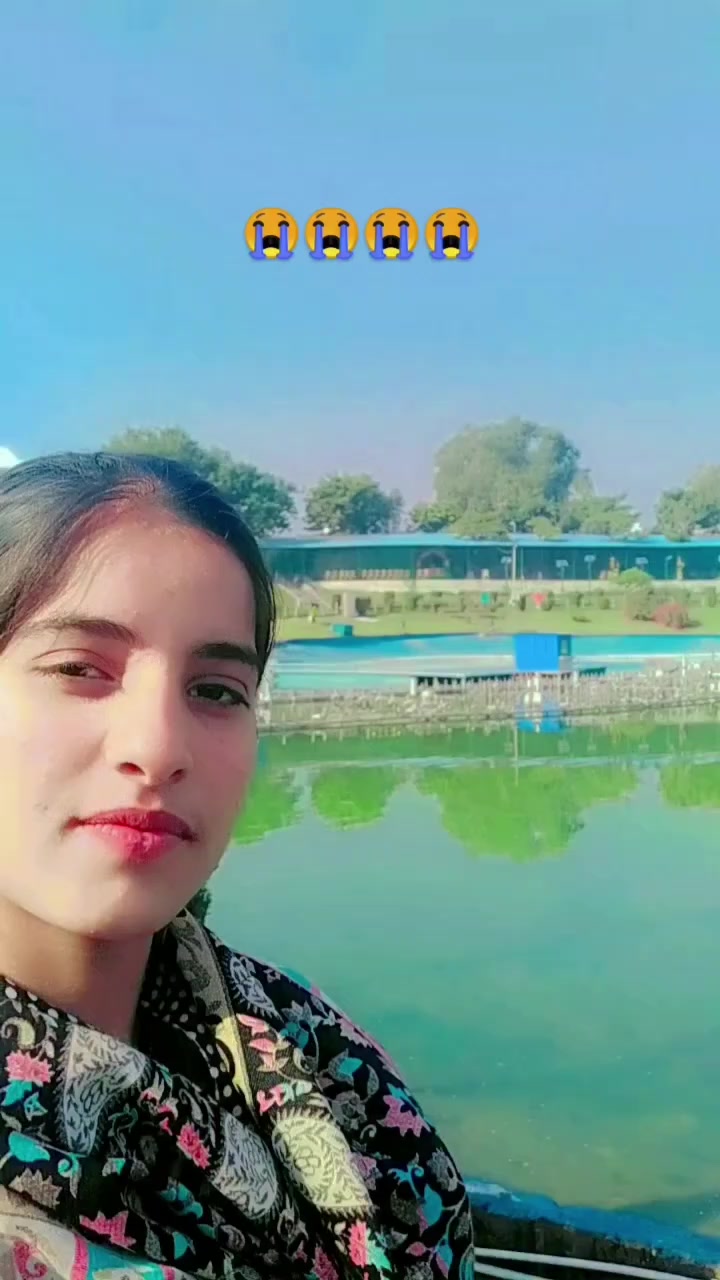 @Sana♡ کشمیری🥀