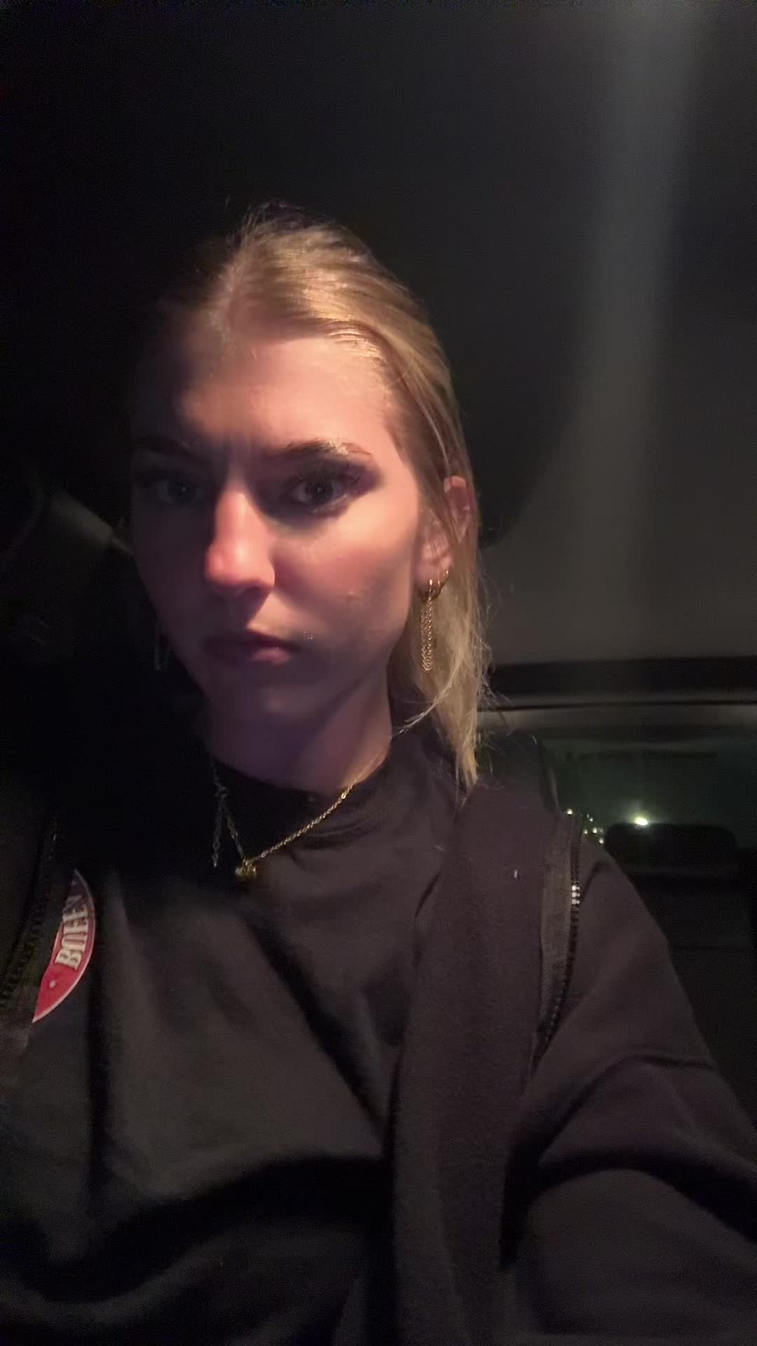@Aubrey