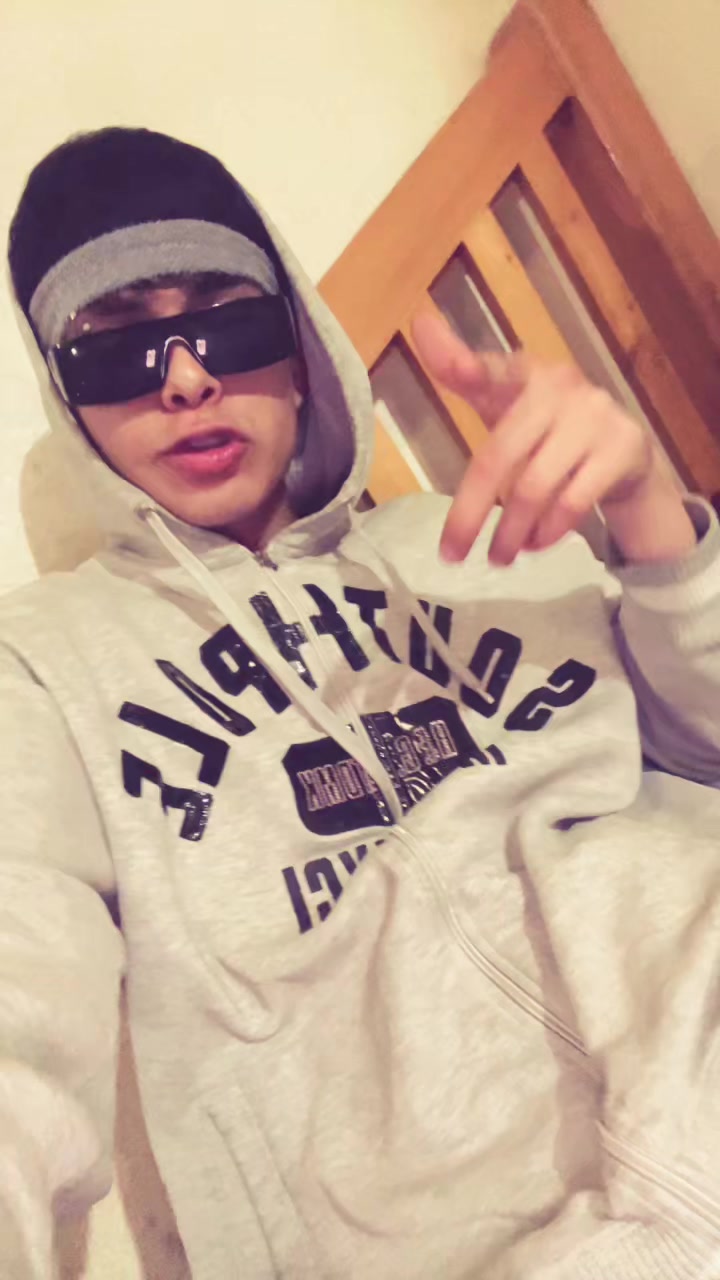 @Alezz_jxx
