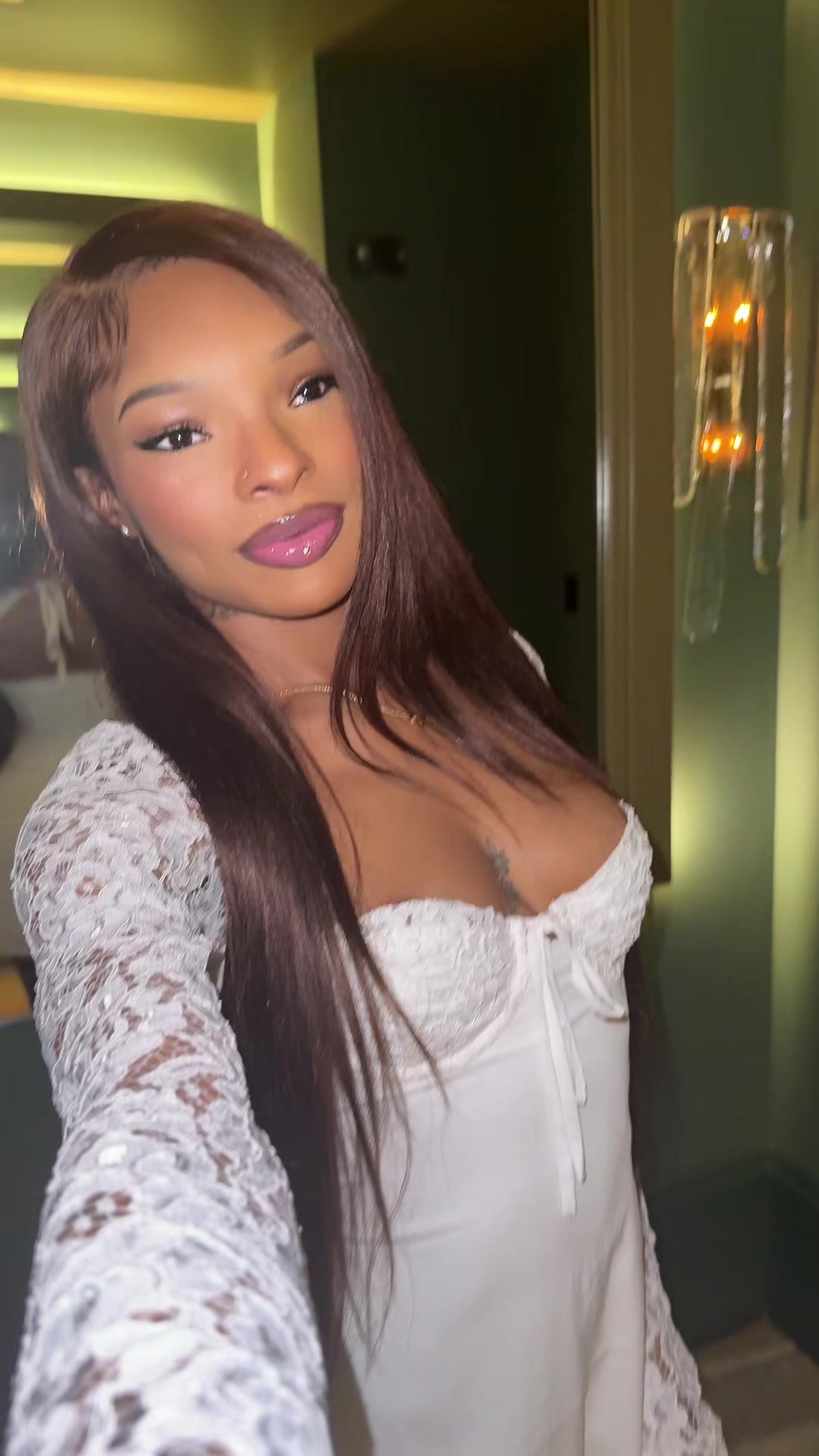 @_lashaelee