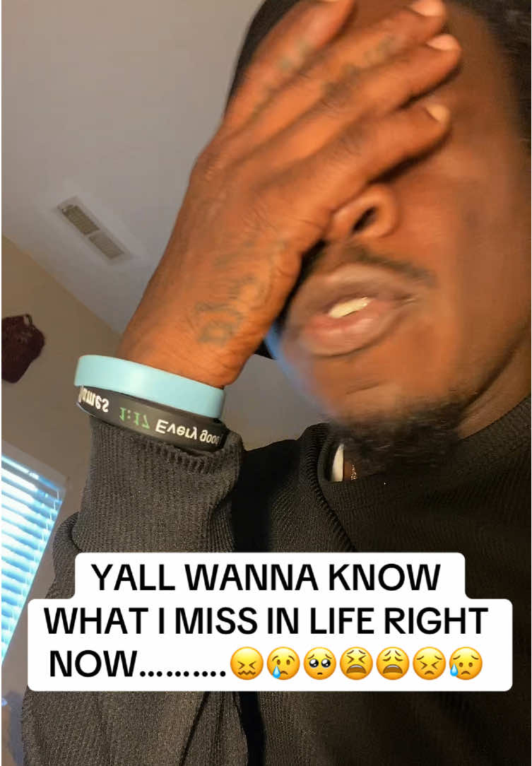 @JustEazz307