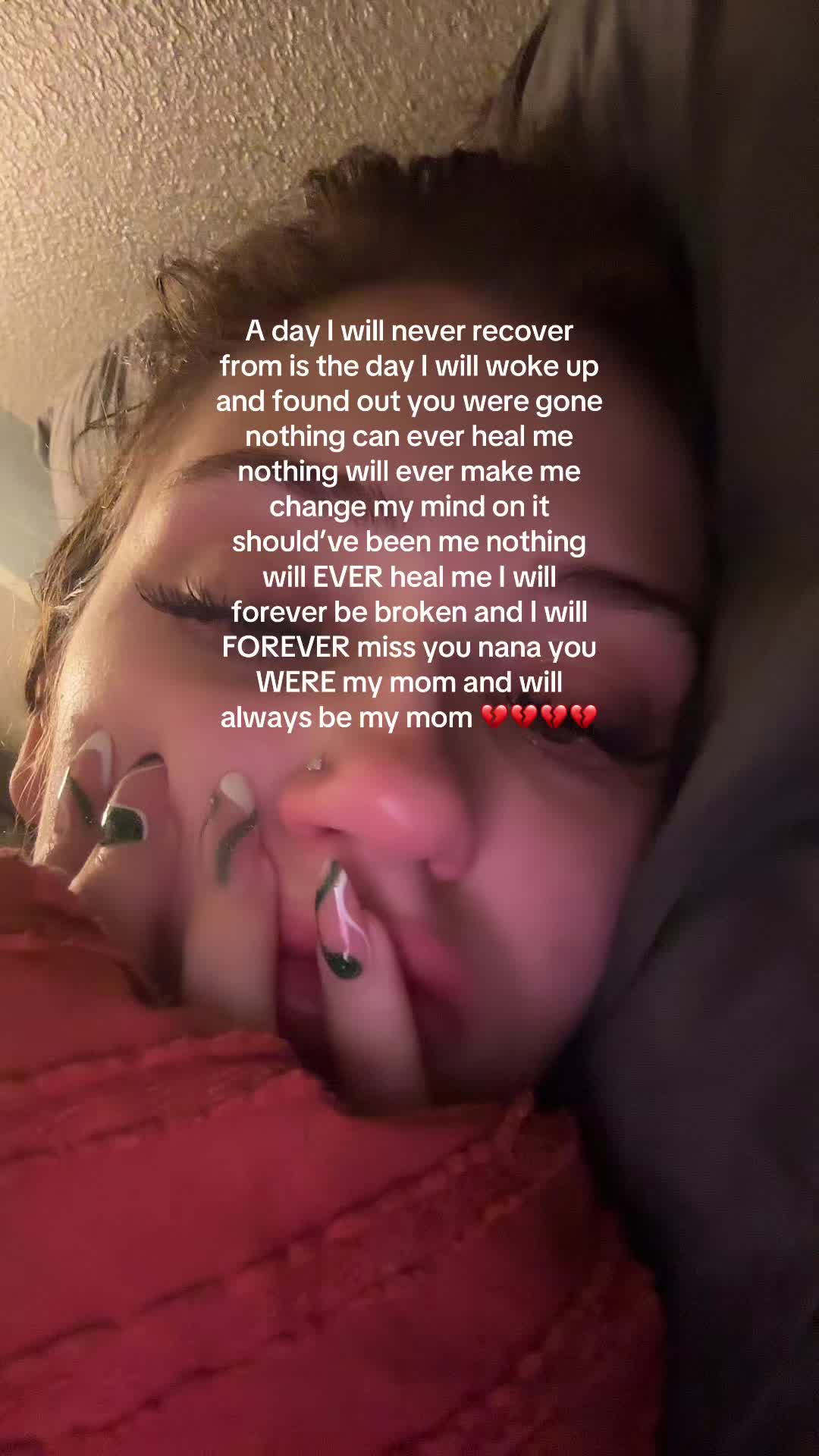 @bellafox817