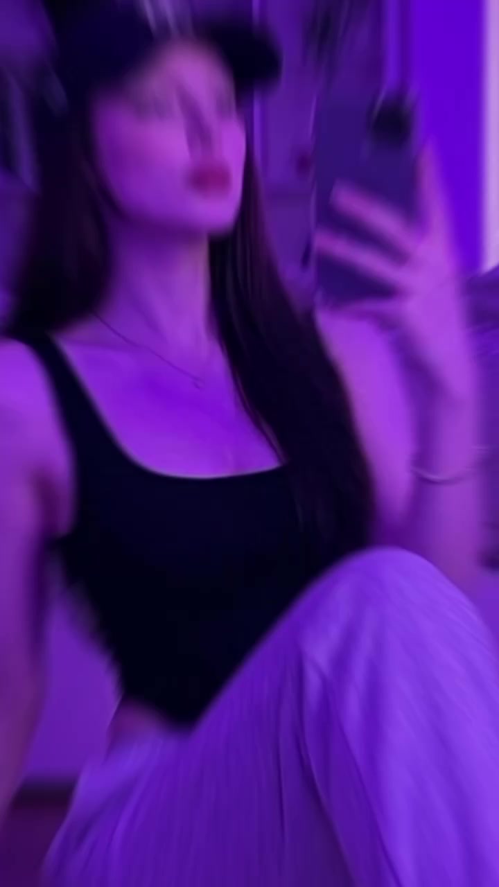 @꧁  🦊 MAH 🍒 ꧂