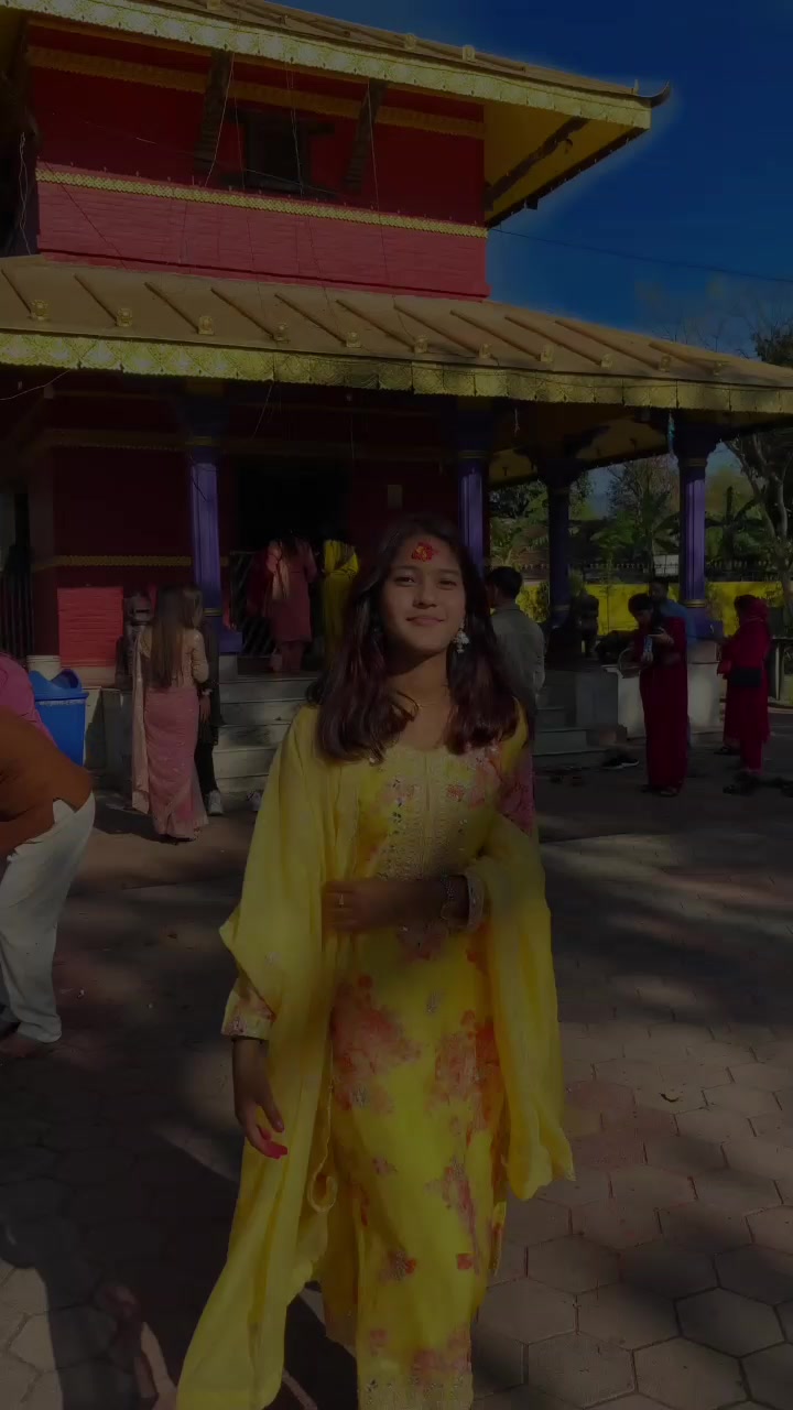 @Karishma.!!👀