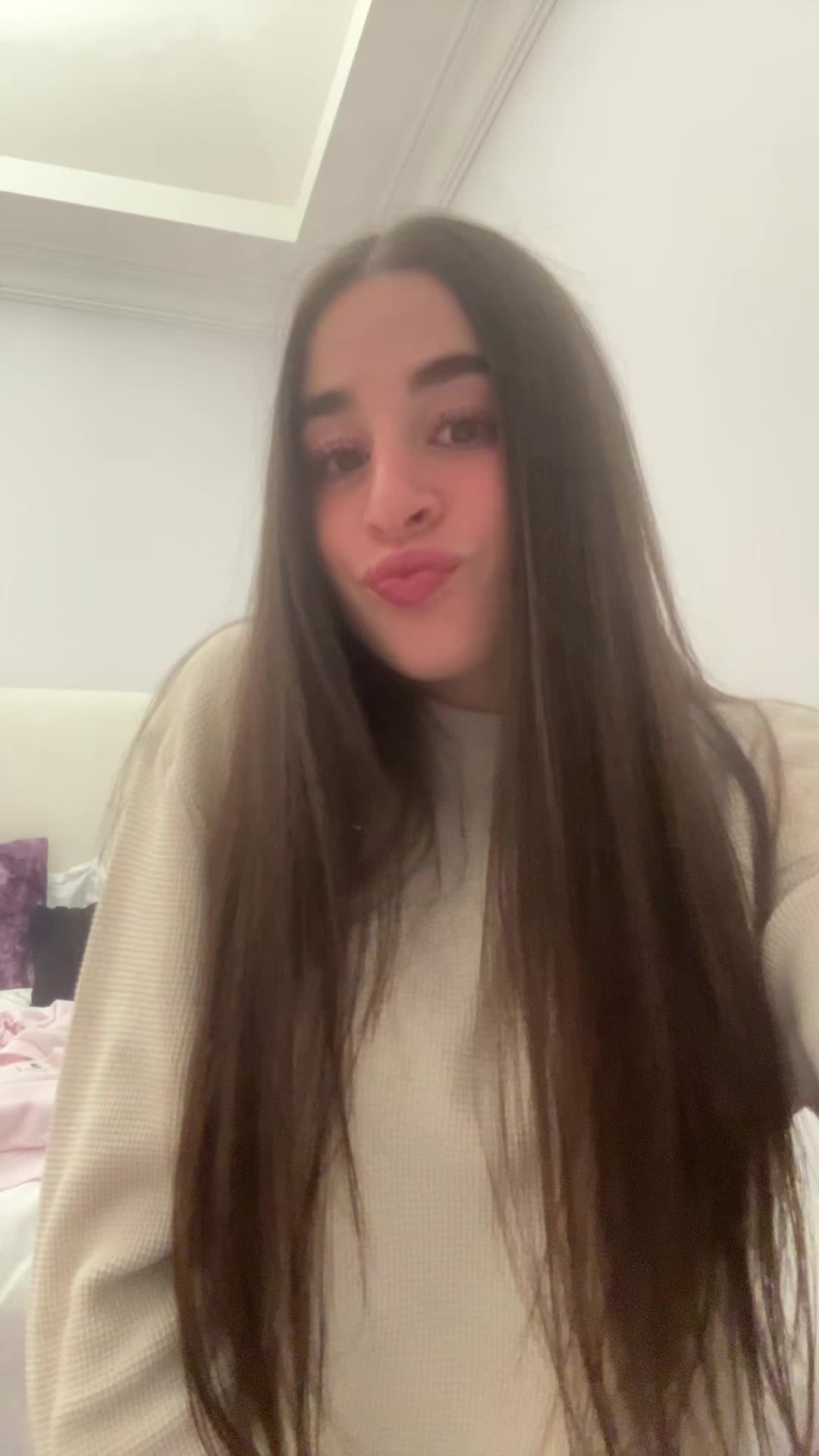 @Ilanaananananan