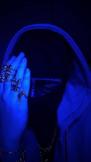 @𝓜𝓪𝓼𝓴𝓮𝓭_𝓼𝓮𝓬𝓻𝓮𝓽🥀🖤