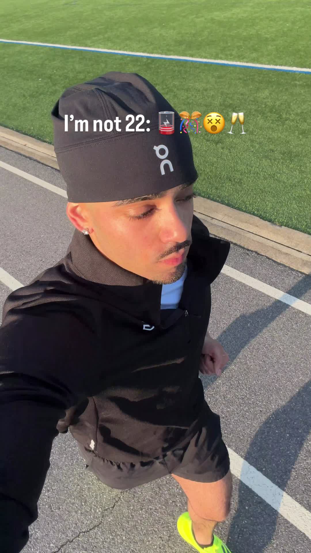 @♕
