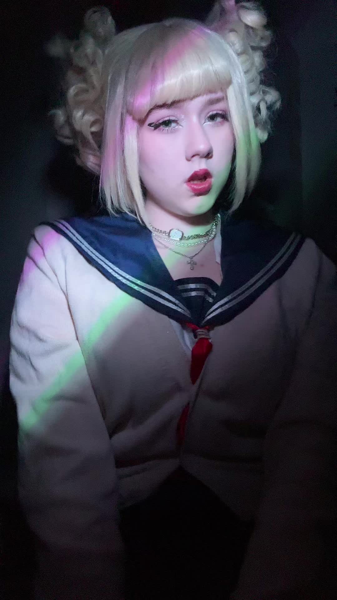 @<3