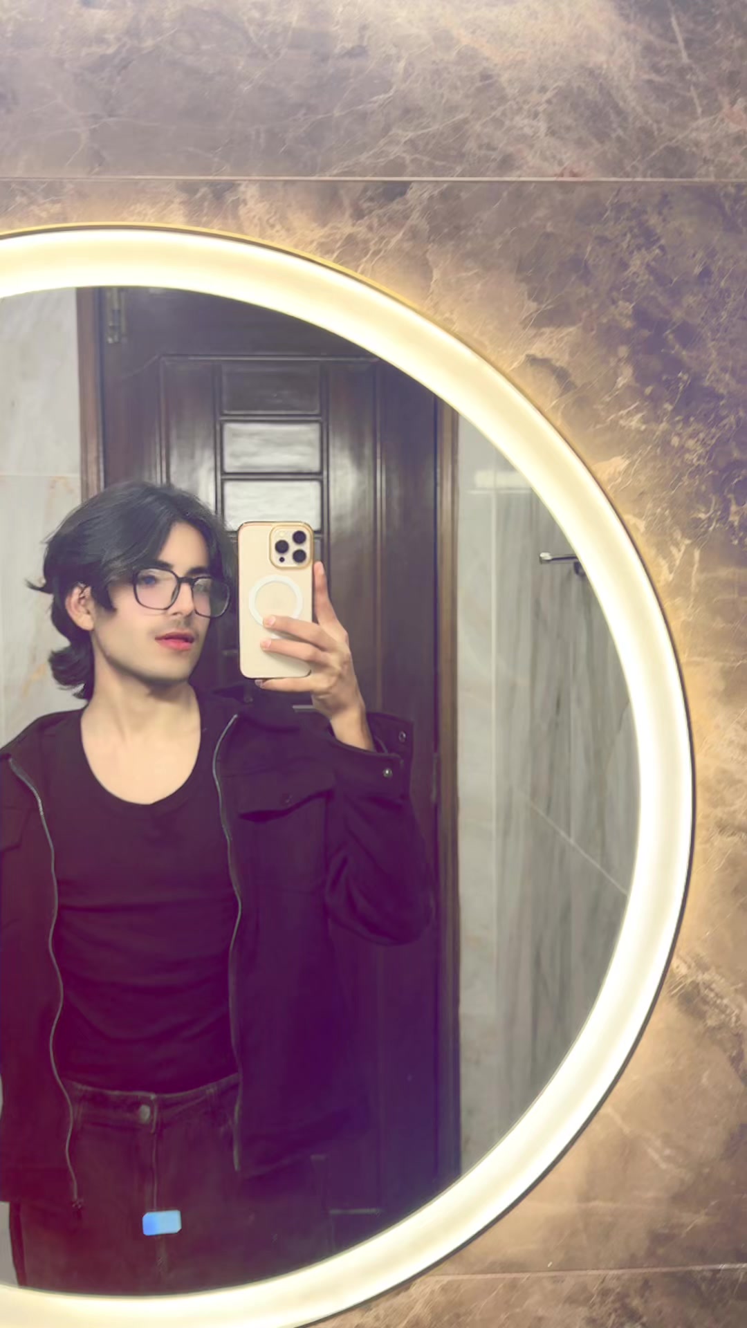@Azeem☆🔛🔝