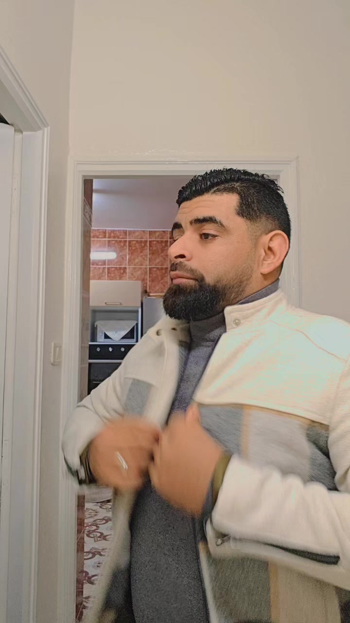 @أيمن بازيد