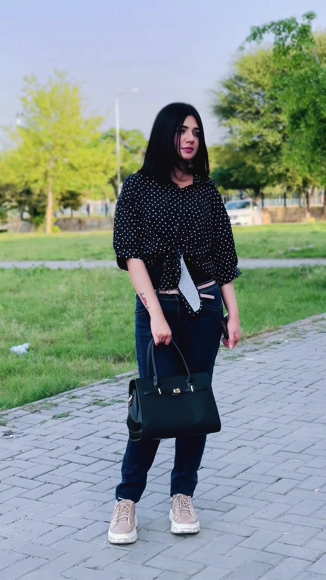 @Zari Khan