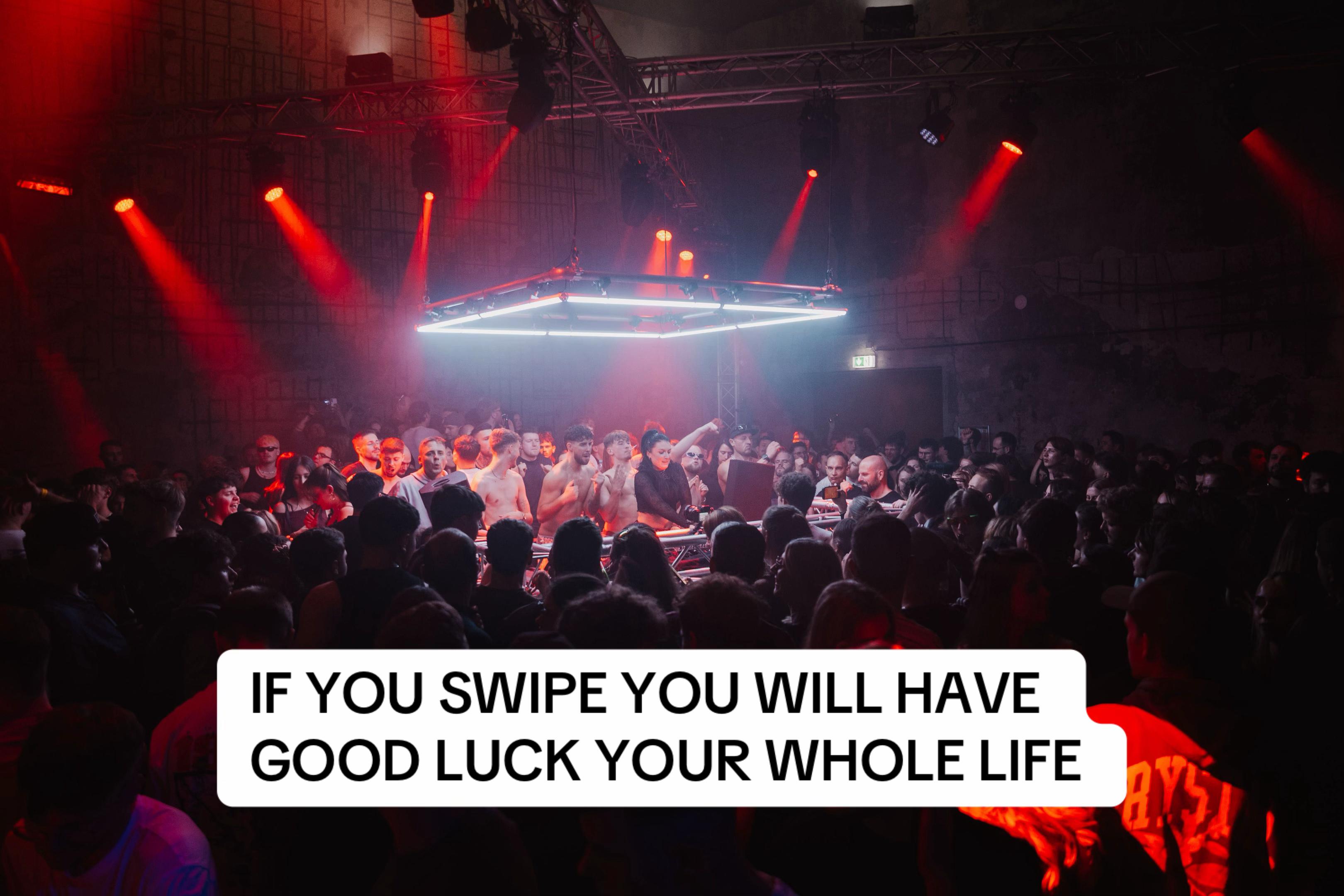 @LYAH NOIR