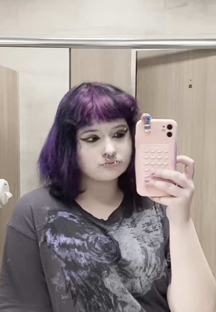 @Белис🧟&zwj;♀️