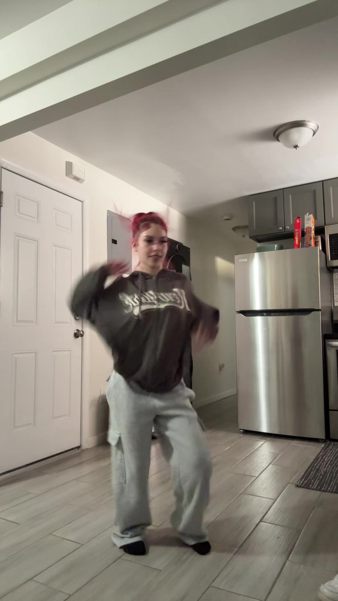 @qh0st1n