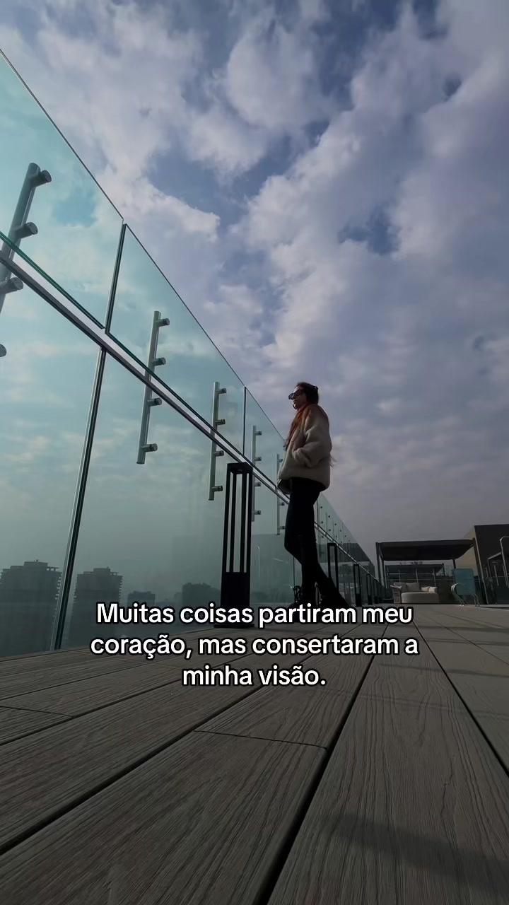 @Vit&oacute;ria Cova