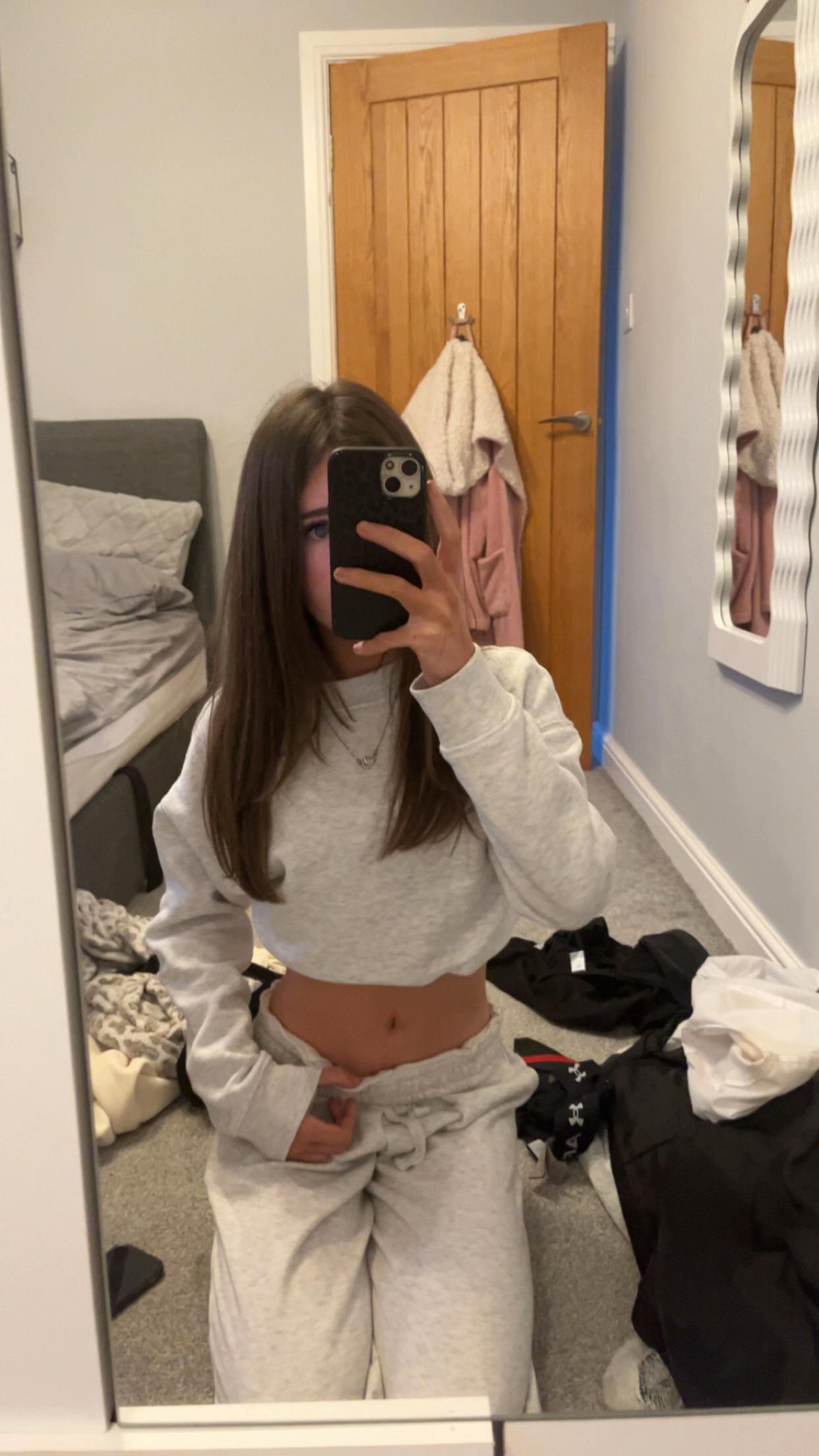 @𝒶𝓈𝒽𝒶 𝓍𝓍