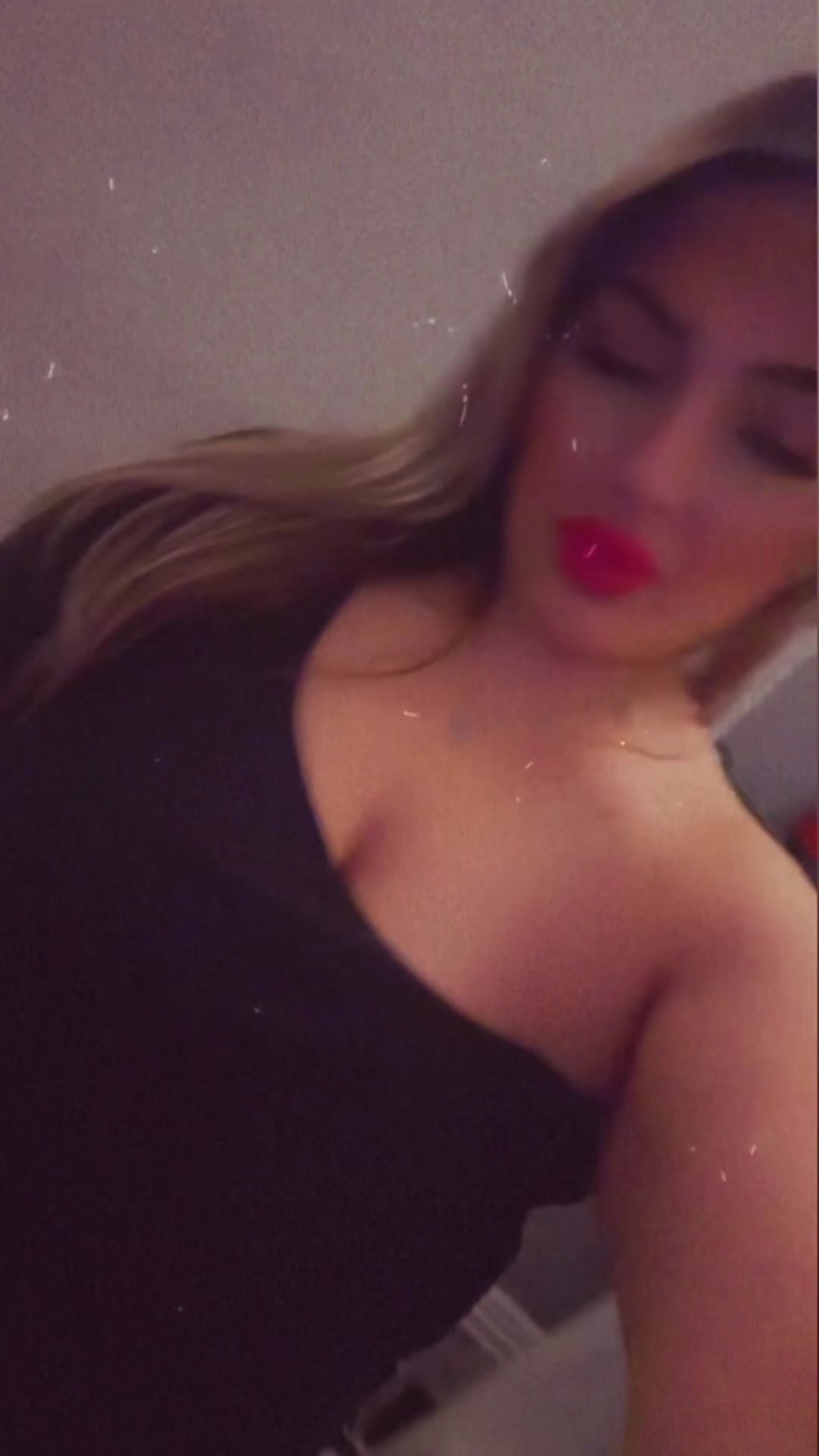 @ᴡɪᴛʜ ᴀᴍᴏʀ Qᴜᴏᴛᴇꜱ ❥