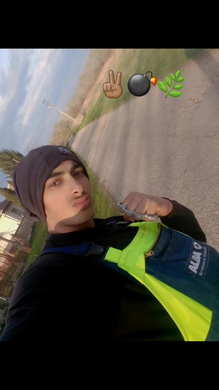 @Zolt&agrave;n Galamb