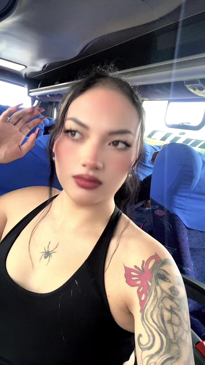 @Ericka🕷️🏳️&zwj;⚧️