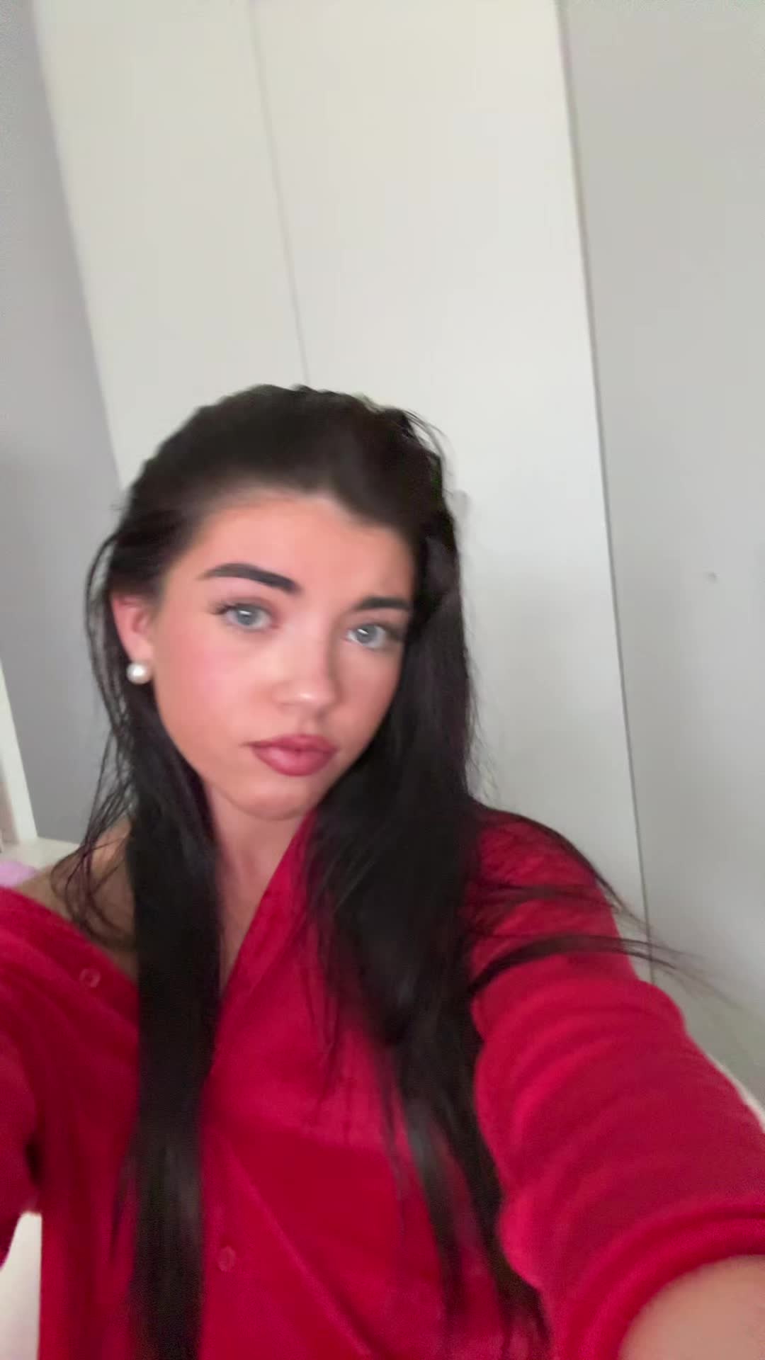 @𝓗𝓸𝓵𝓵𝔂-𝓡𝓸𝓼𝓮🍒