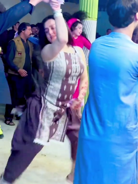 @Zoya dance