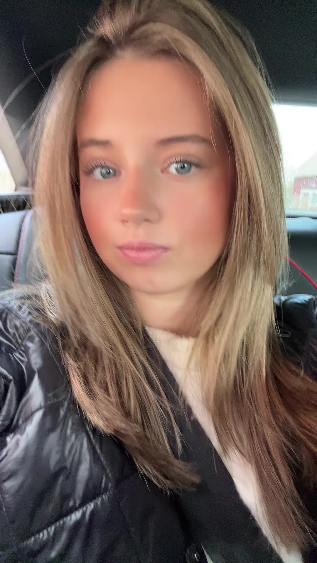 @Minnah🐝