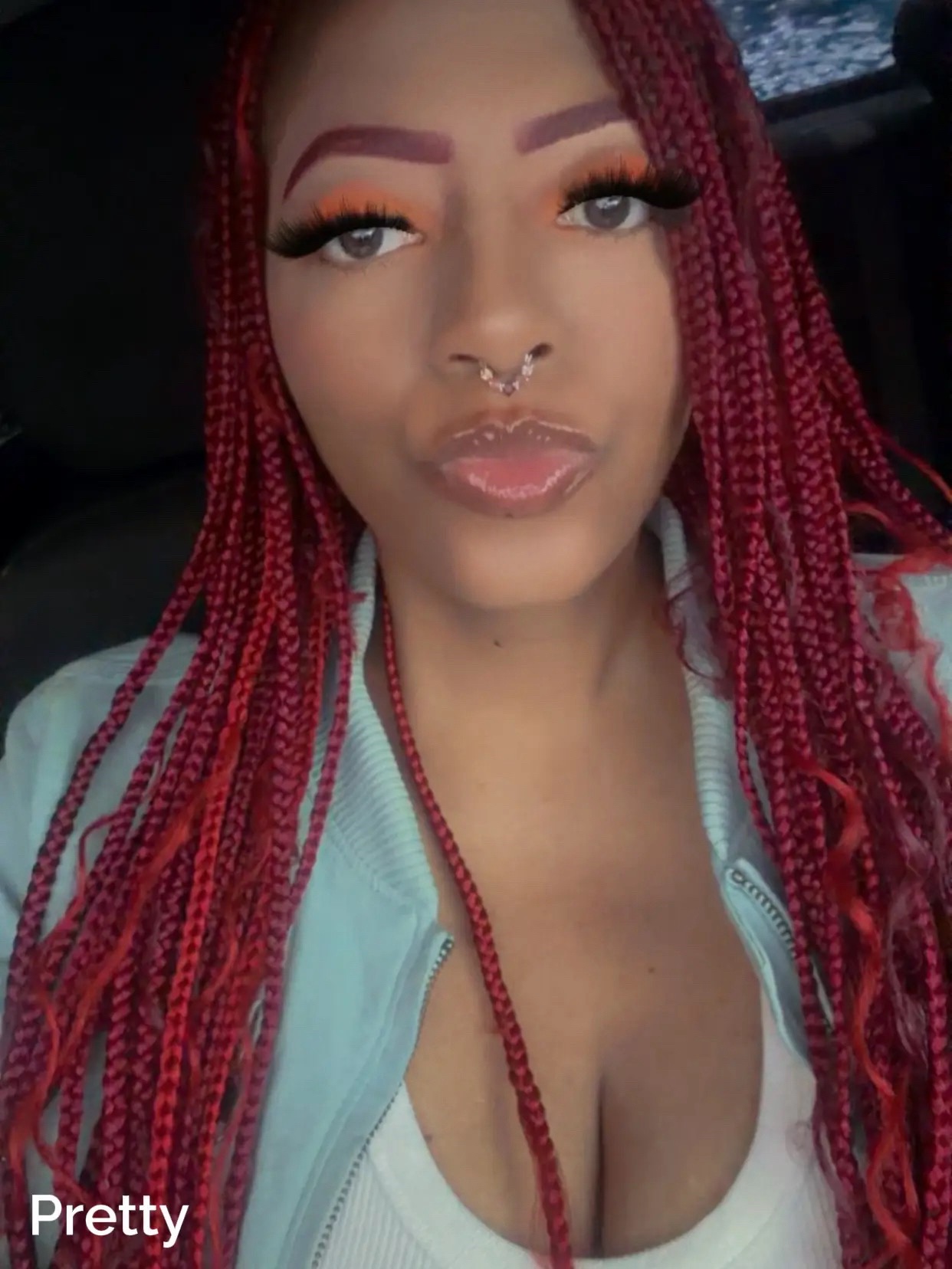 @Baddiesbeauty_Monika
