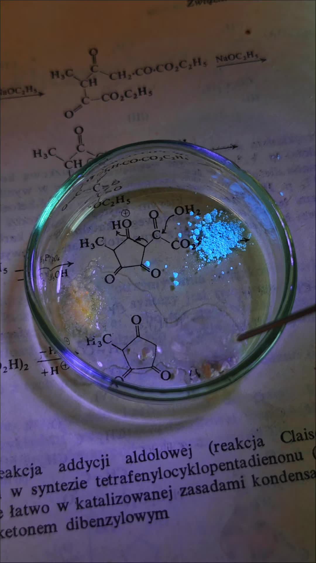 @luminescent_chemist