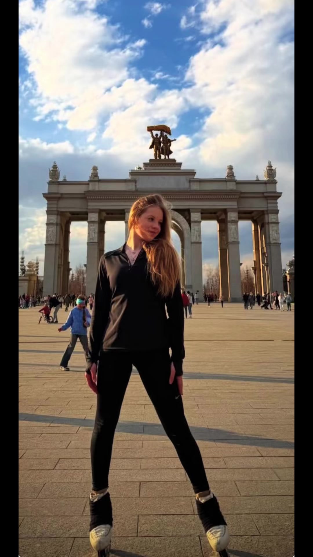 @Alextrusova04