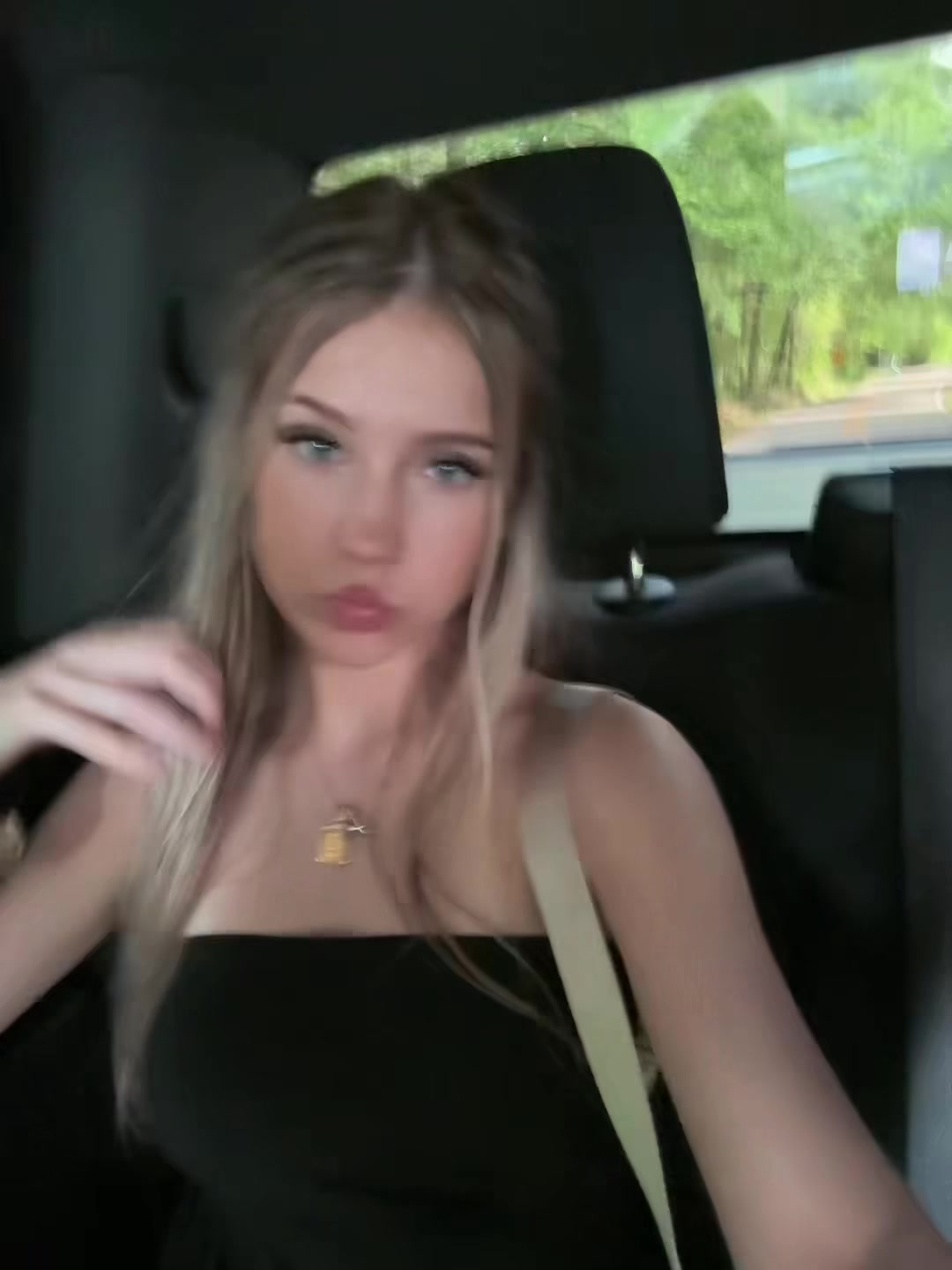 @ariwillberich
