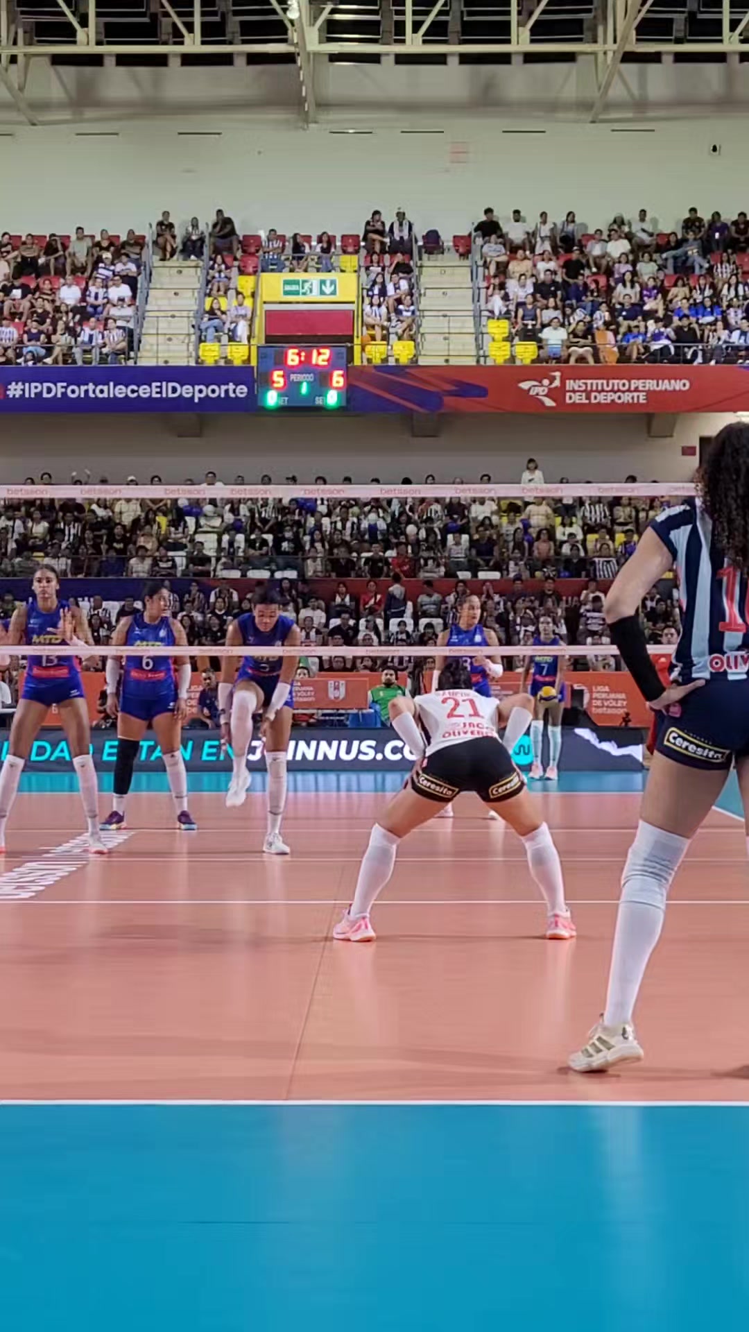 @Federaci&oacute;n Peruana de V&oacute;leibol