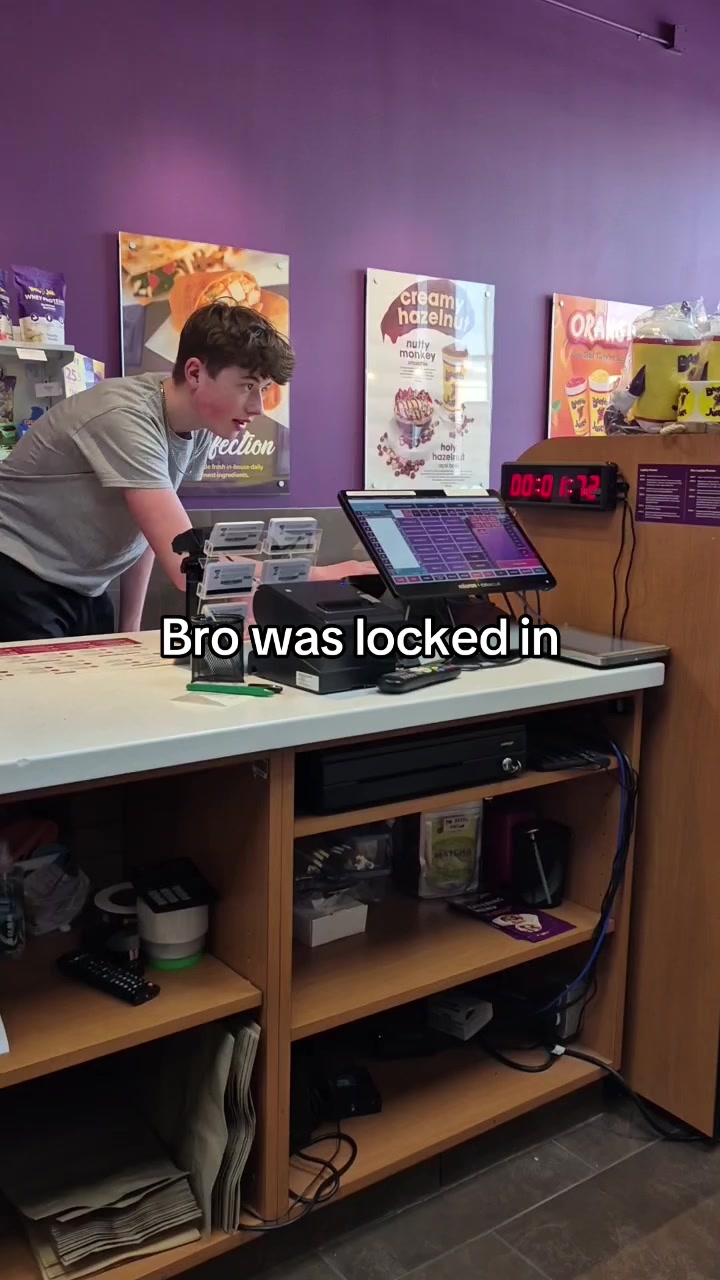 @Booster Juice Brantford