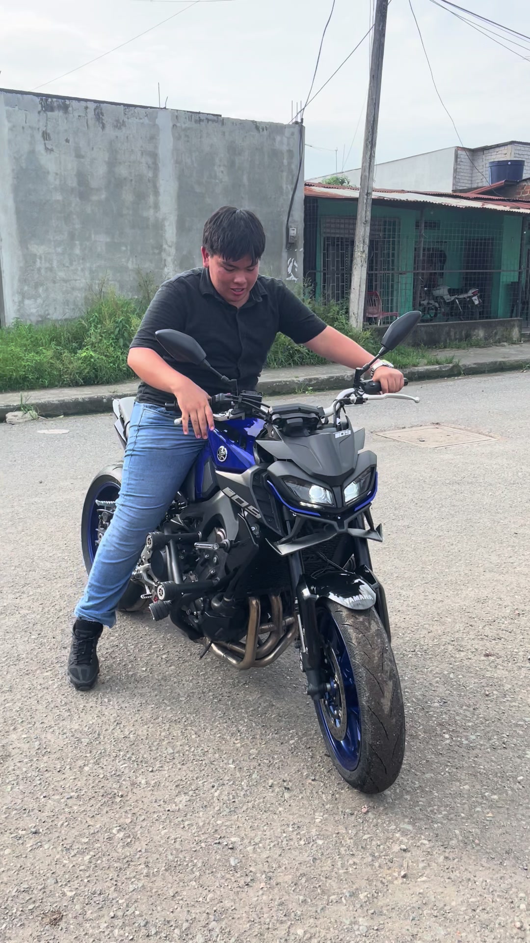 @El estudiante_que_graba_motos