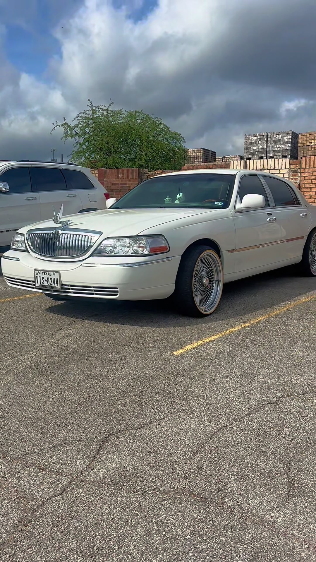 @Lincoln Town Cars