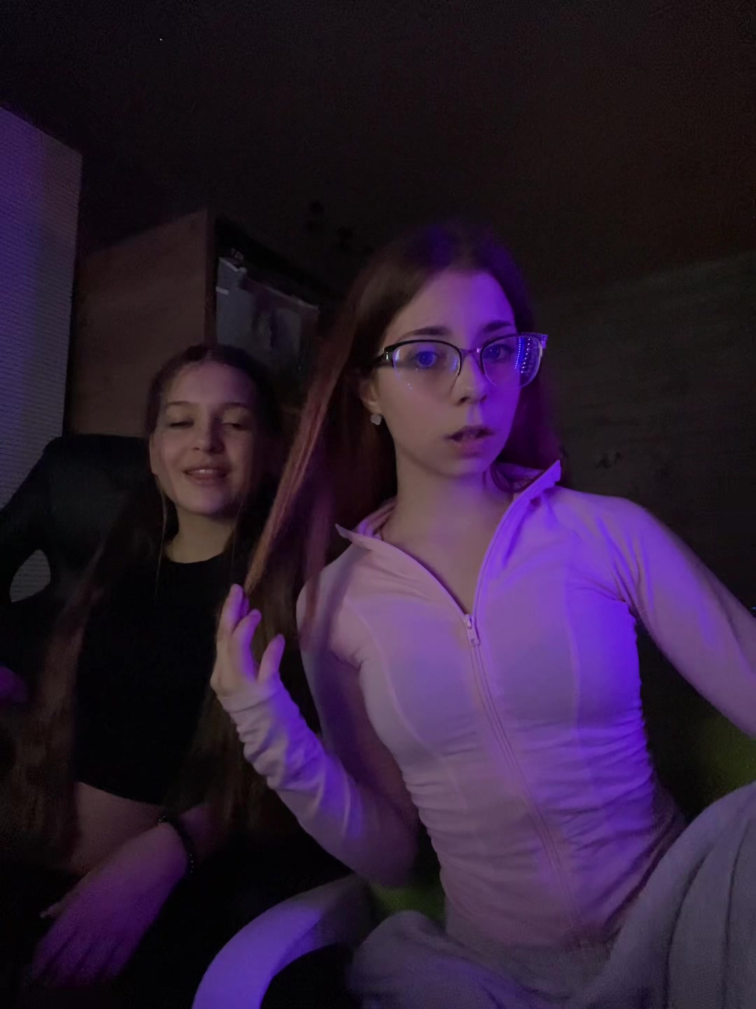 @moniks💙