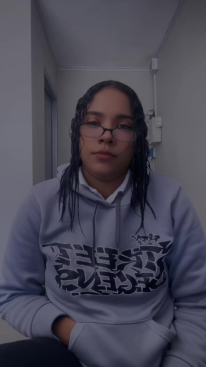 @Mart&iacute;nez 😌🖤