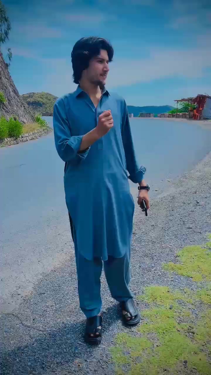 @🆂🆆🅰🆃🅸 🅲🅾🅼🆁🅰🅳🅴 🚩🧡