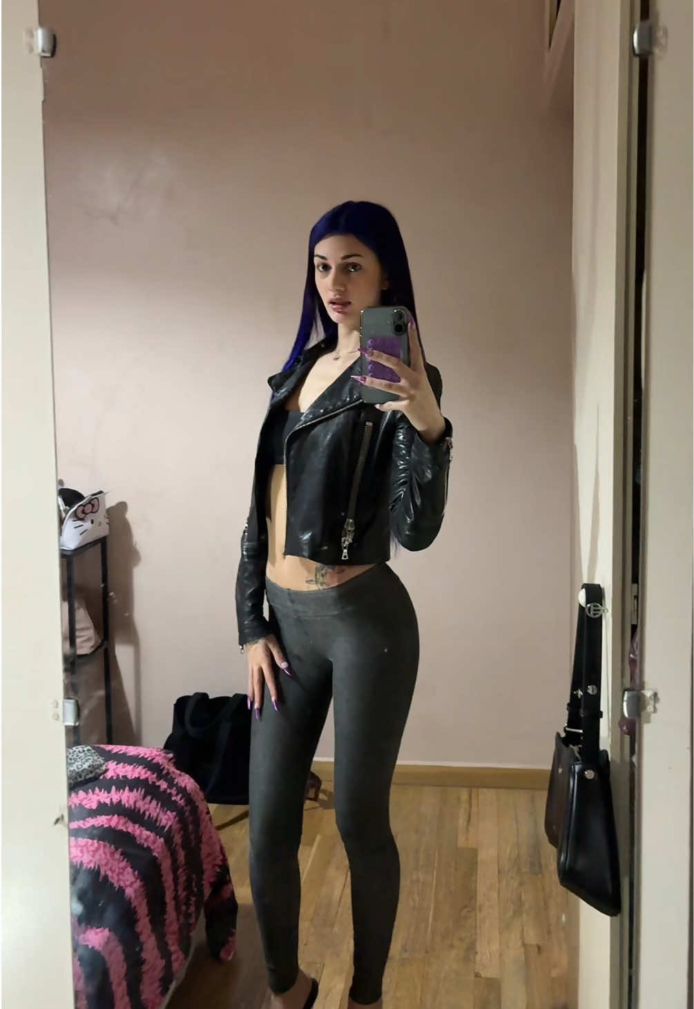 @v9