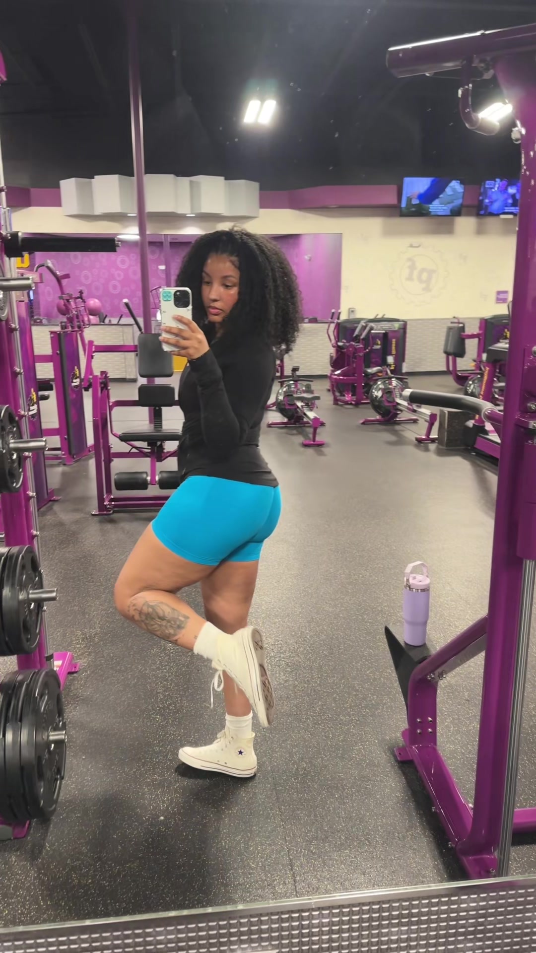 @Chyraluv