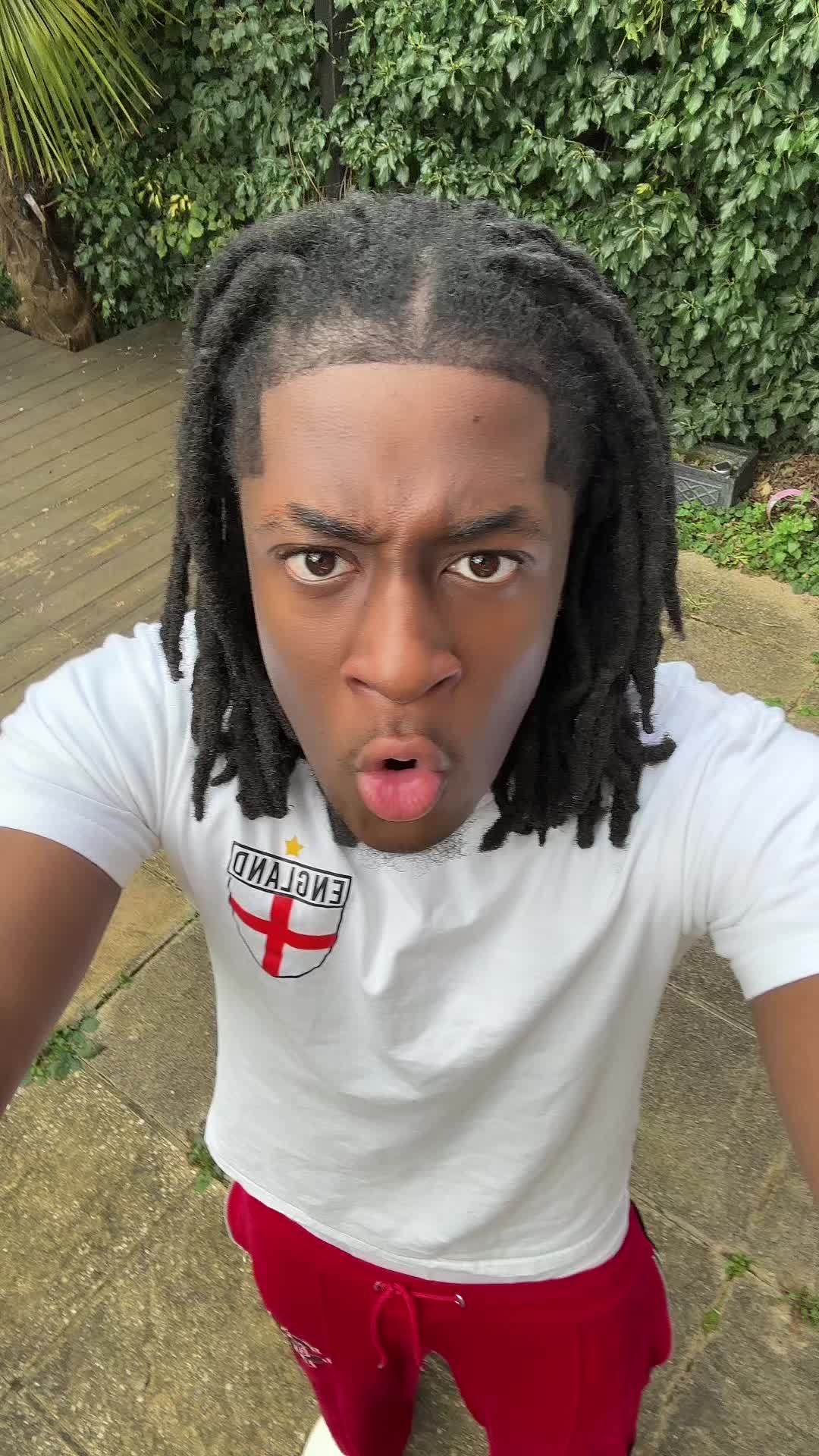 @WhyDee