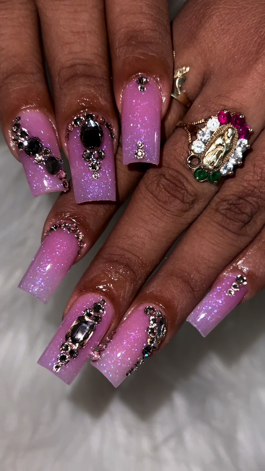 @Nina Pebbles ✨