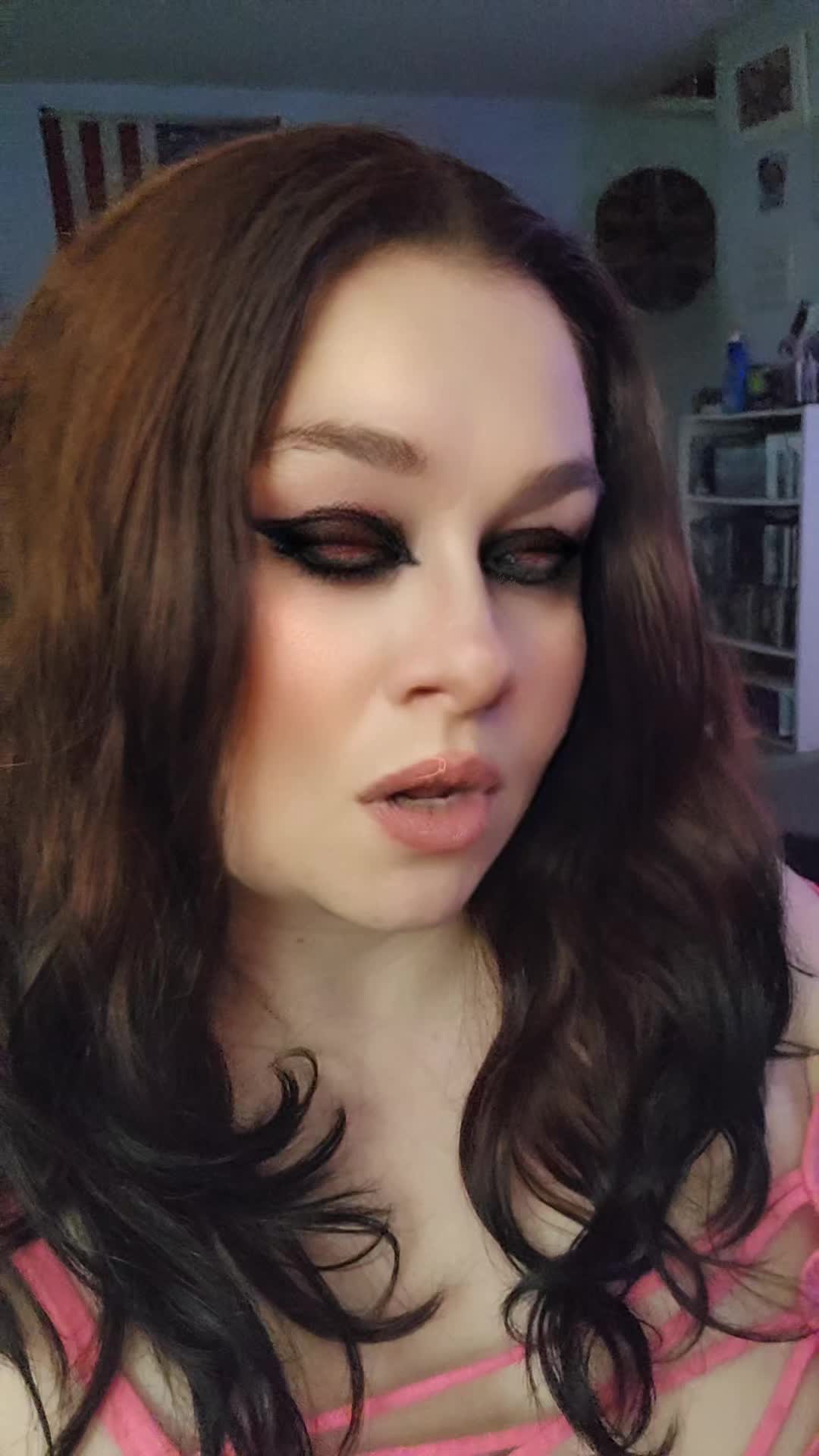 @hellfireprincessbrittbrat😈🥀