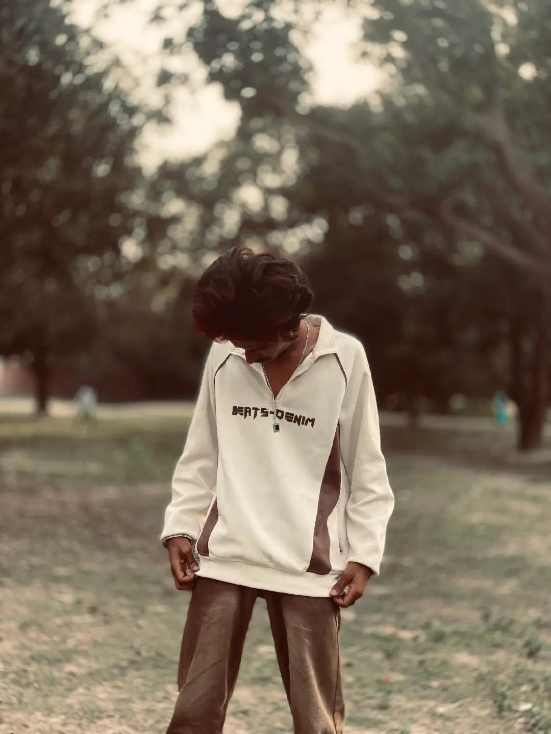 @⚡