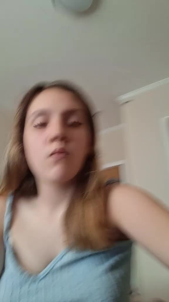 @jasmine gallhar no girlfrined