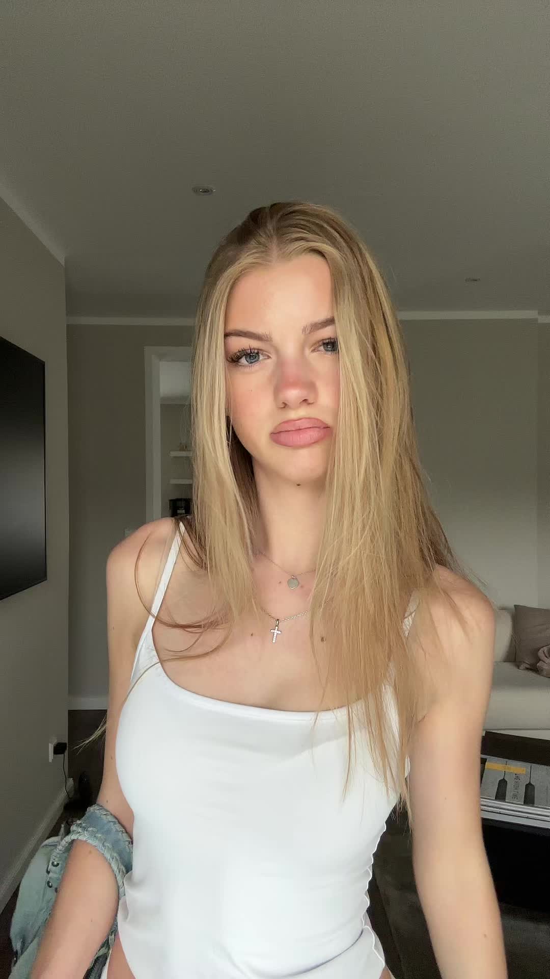@Lenia