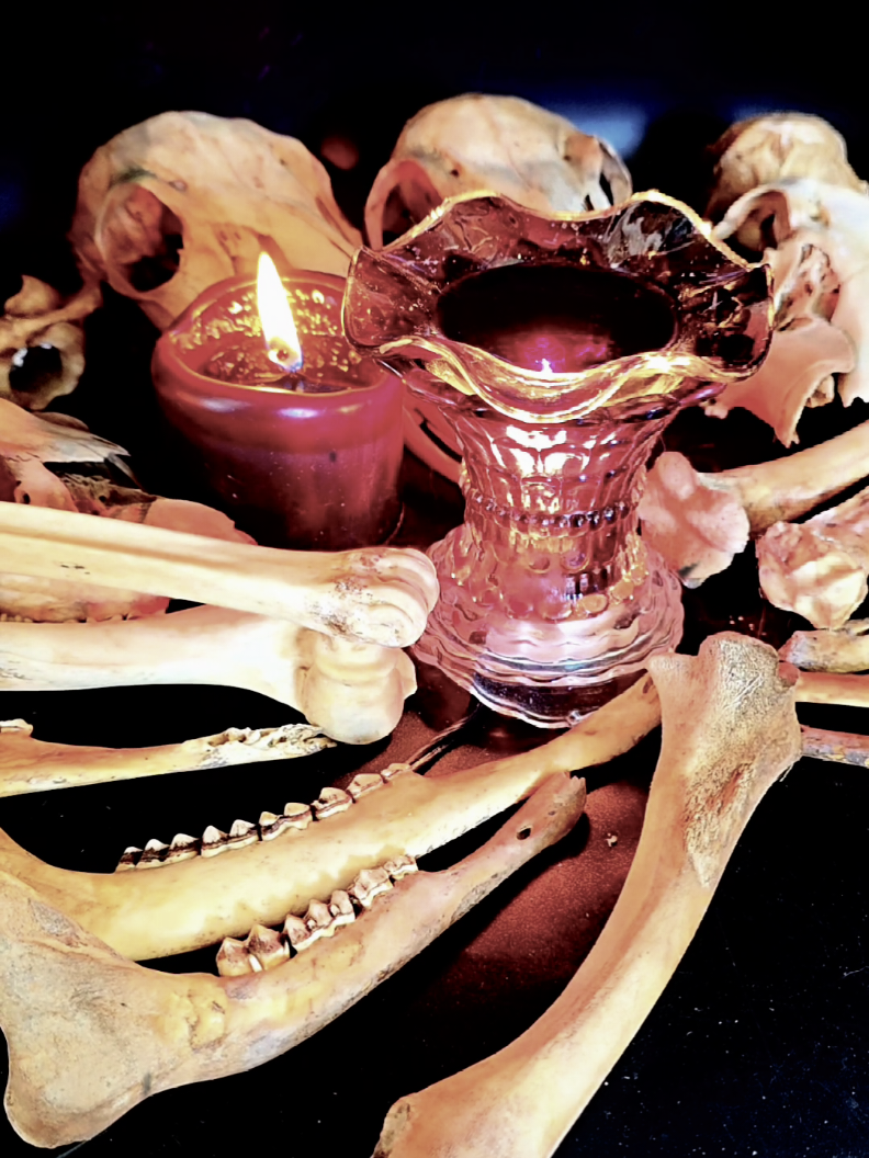 @Dark Candles