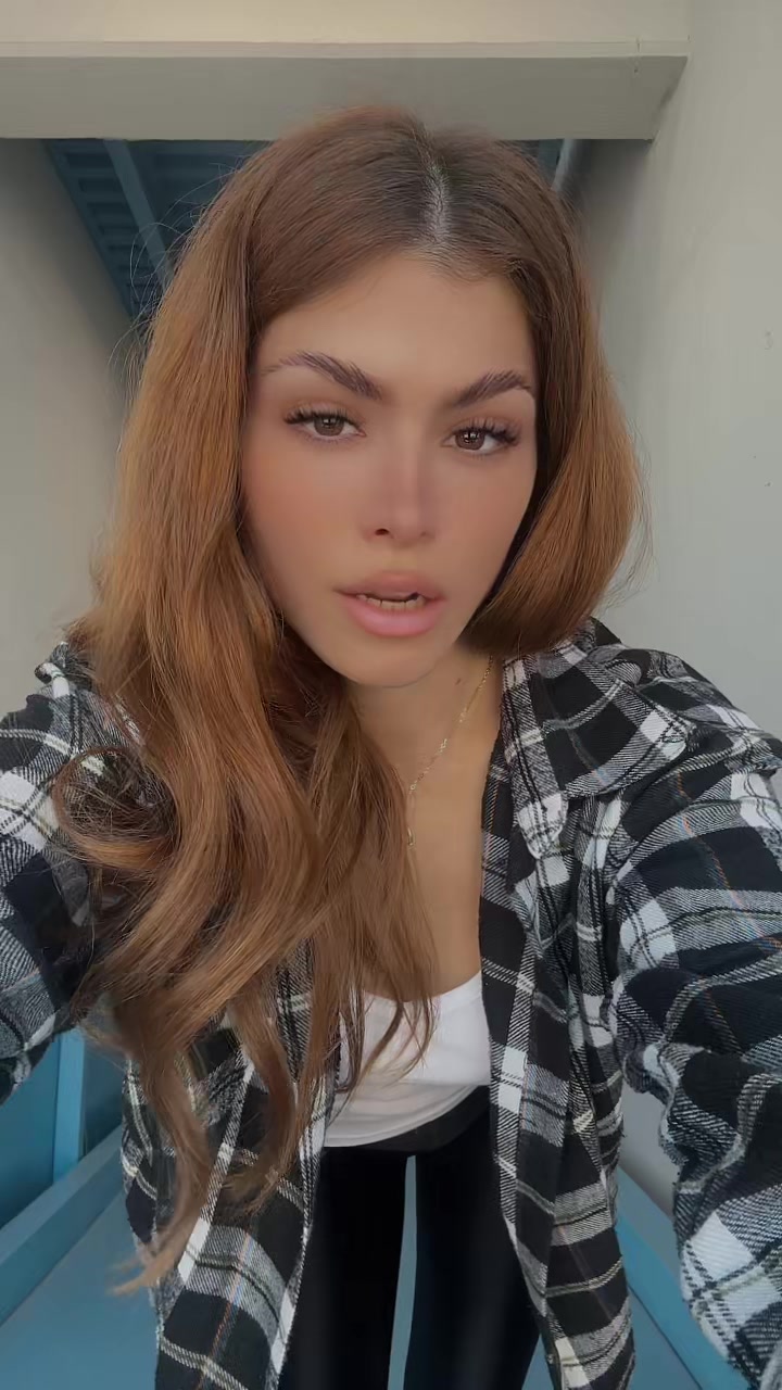 @𝑨𝒓𝒊𝒂𝒏𝒏𝒂