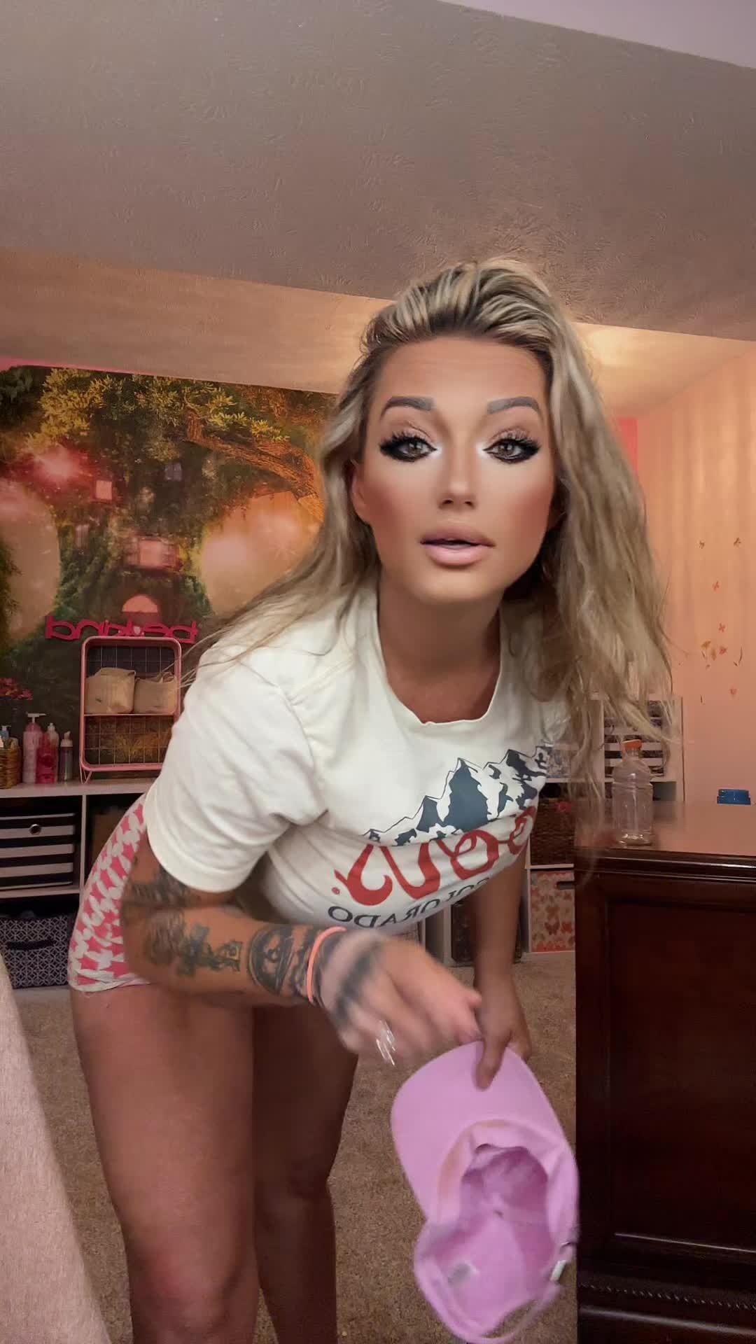 @LaDyPaNda33