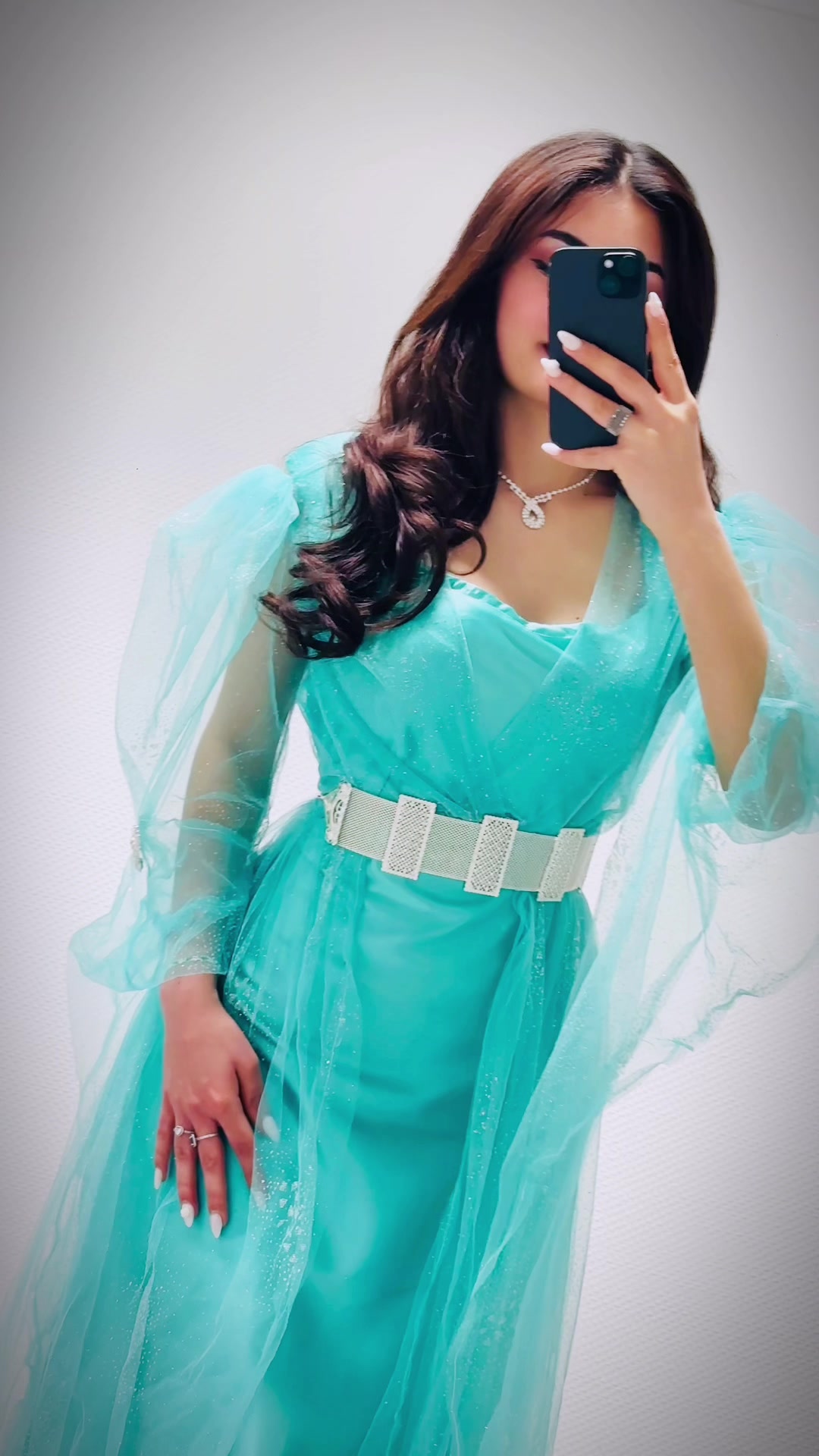 @Ayosh_Couture